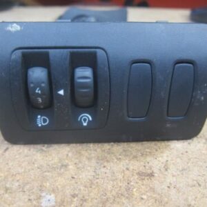 2006 RENAULT CLIO MK3. HEADLIGHT HEIGHT CONTROL