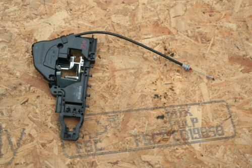 2006 MERCEDES ML 320 CDI W164. NSR PASSENGER SIDE REAR DOOR HANDLE BRACKET MECH