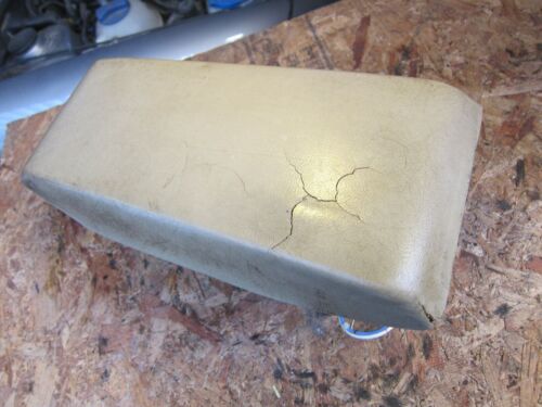 JAGUAR XJ40 ARM REST DAMAGED