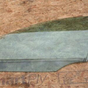 2006 MERCEDES ML 320 CDI W164. NSF PASSENGER SIDE FRONT GLASS TINTED