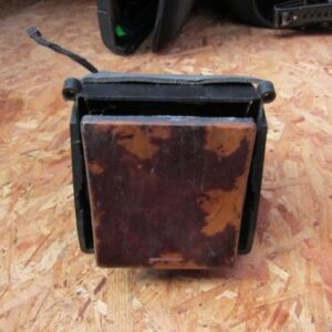 MERCEDES CLK 230 W208 CONVERTIBLE. CUBBY HOLE STORAGE CUP HOLDER BOX