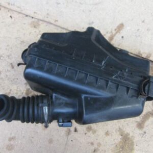 2002 TOYOTA COROLLA 2.0 DIESEL MANUAL. AIR BOX