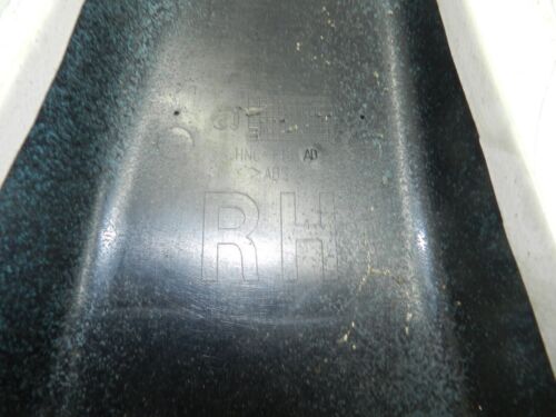 JAGUAR XJ8 X308. DRIVER SIDE B PILLAR TRIM - Image 3