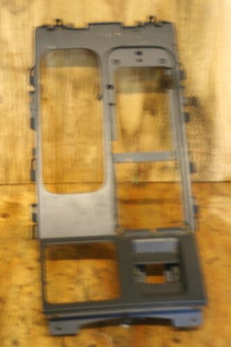 2008 RANGE ROVER VOGUE L322. GEAR SELECTOR SURROUND CENTRE CONSOLE
