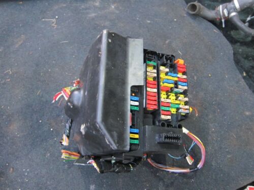 2001 PEUGEOT 206 1.6 PETROL MANUAL. FUSE BOARD BOX