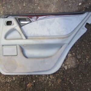 1996 MERCEDES BENZ E320 W210 ESTATE. O/S/R DRIVERS REAR DOOR CARD