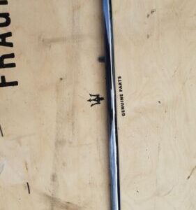 A2056900662 MERCEDES BENZ C - CLASS W205 DRIVER FRONT DOOR MOULDING
