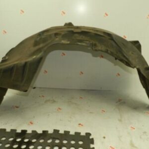 2014 LAND ROVER DISCOVERY 4 L319. WHEEL ARCH LINER AH22-02474-BB