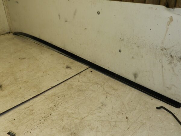 2014 BMW 1 SERIES F21 118D. PASSENGER SIDE ROOF TRIM IN BLACK RIGHT