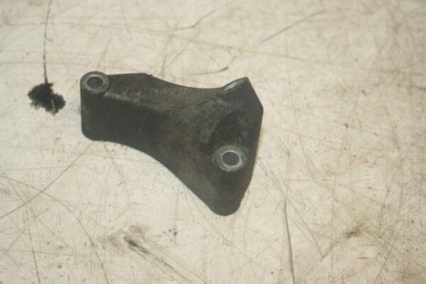 2005 MERCEDES S CLASS W220. ENGINE MOUNT