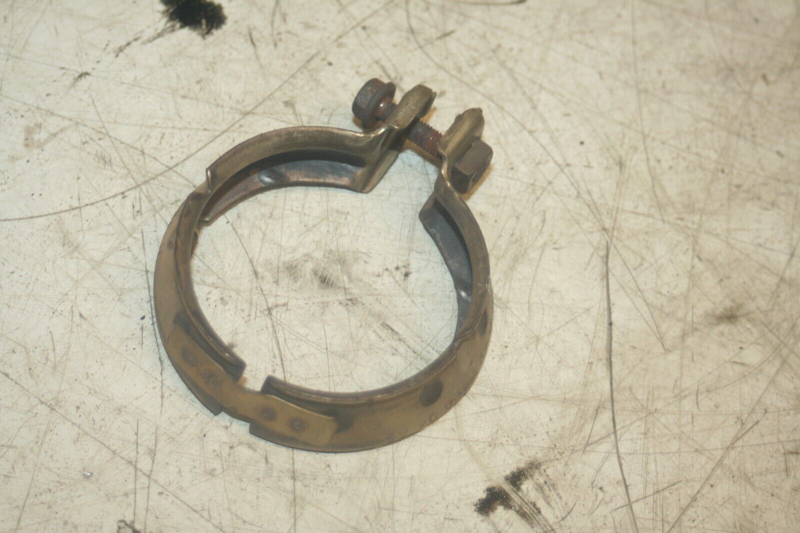 2005 MERCEDES S CLASS W220. EXHAUST CLAMP - Image 2