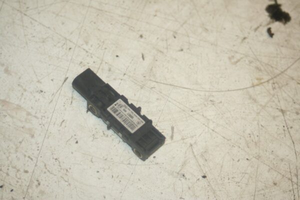 2005 MERCEDES S CLASS W220. 0028200826 CRASH IMPACT SENSOR