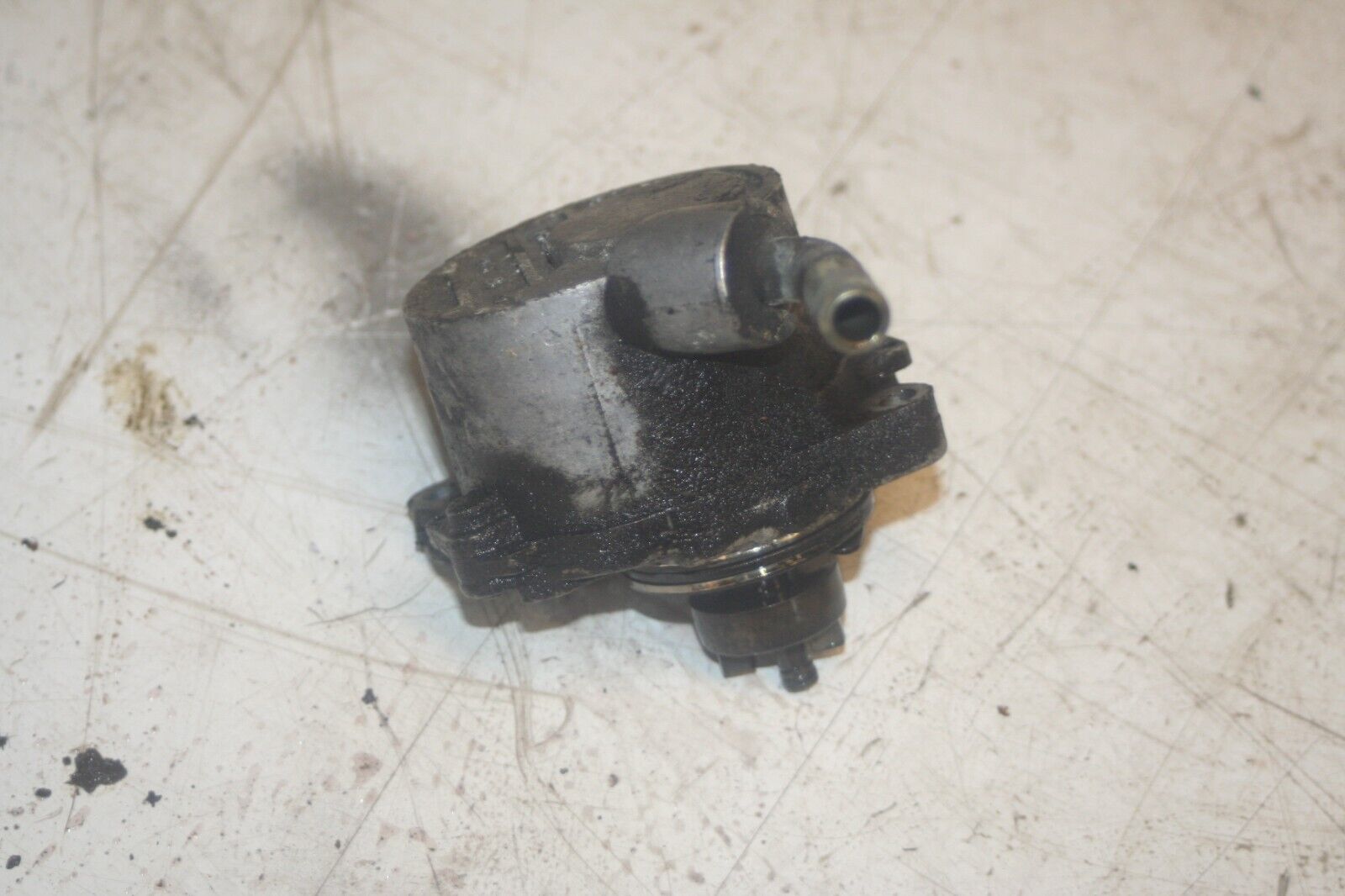 2005 MERCEDES S CLASS W220. VACUUM PUMP