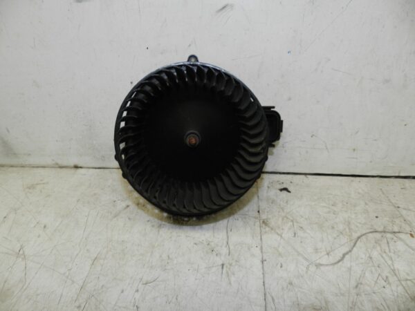 2014 BMW 1 SERIES F21 118D. HEATER BLOWER FAN MOTOR