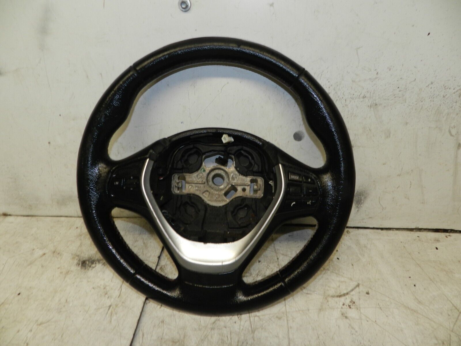 2014 BMW 1 SERIES F21 118D. STEERING WHEEL MULTIFUNCTION