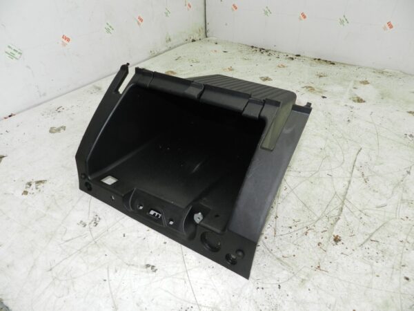 2008 FORD FOCUS CC CONVERTIBLE. GLOVE BOX HOUSING