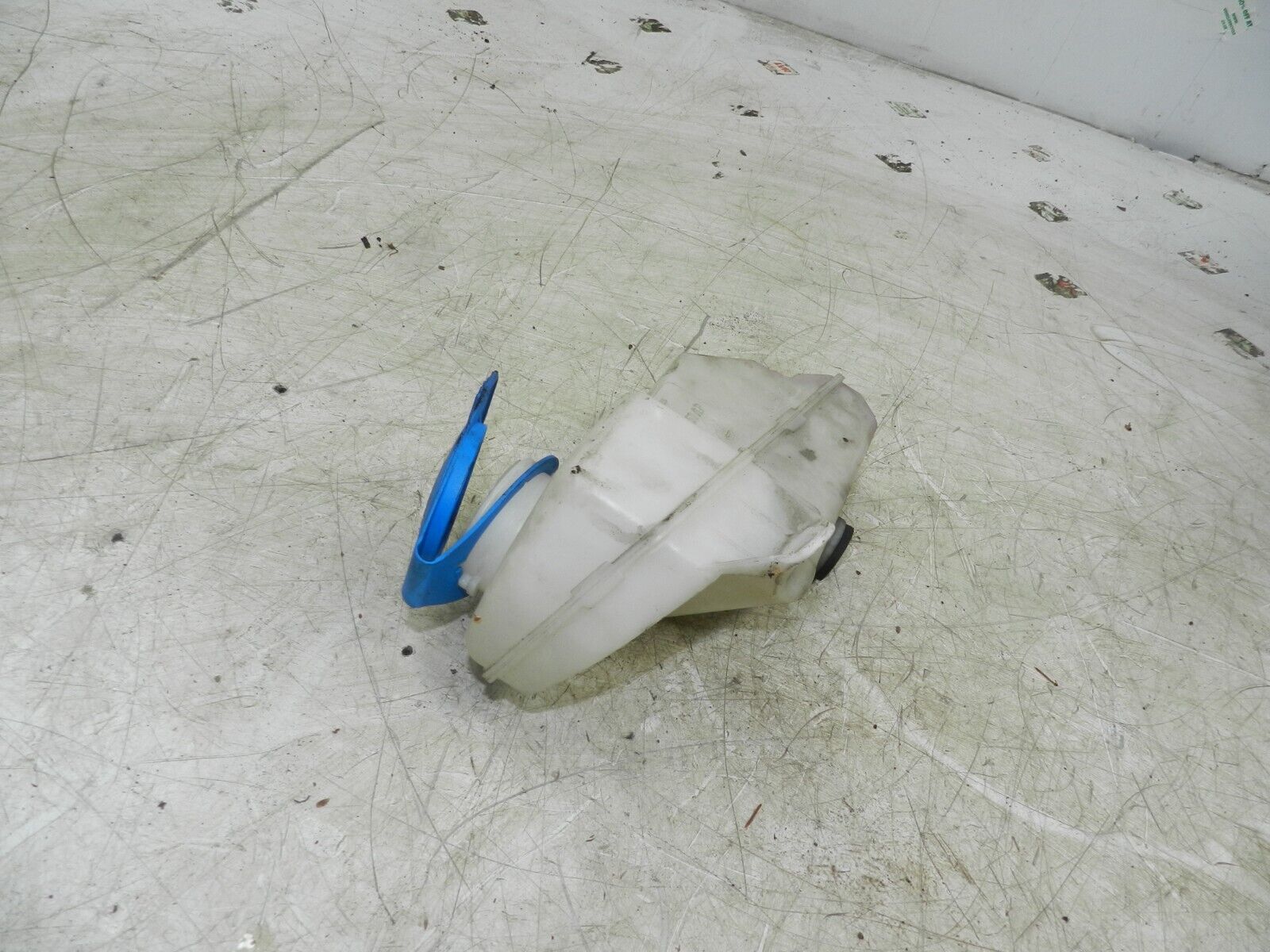 (121) 2007 AUDI A4 SALOON B7. SCREEN WASH RESERVOIR BOTTLE TANK WASHER