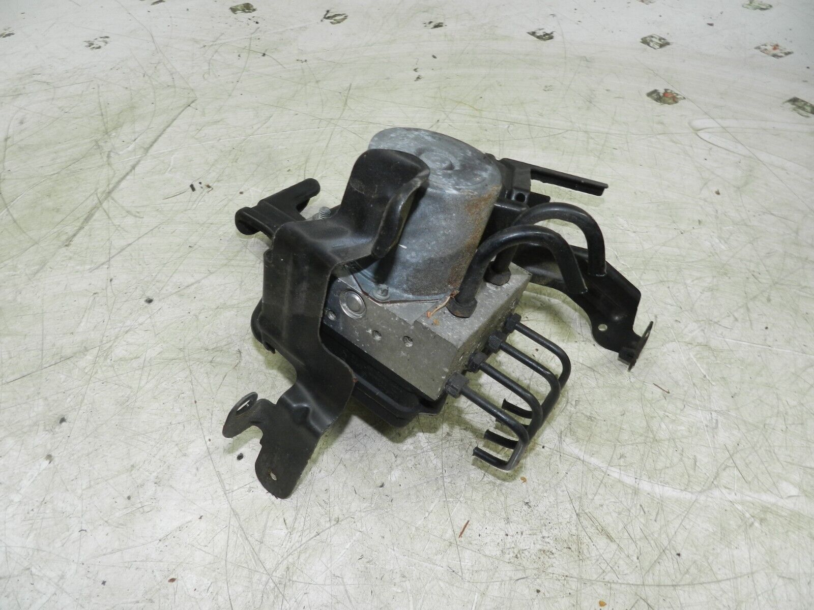 (121) 2007 AUDI A4 SALOON B7. ABS PUMP MODULE 8E0910517H014