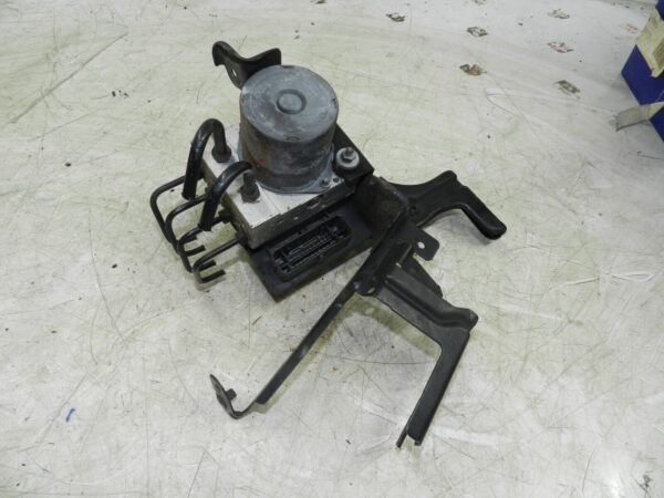 (121) 2007 AUDI A4 SALOON B7. ABS PUMP MODULE 8E0910517H014 - Image 2