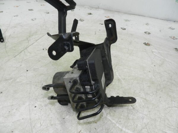 (121) 2007 AUDI A4 SALOON B7. ABS PUMP MODULE 8E0910517H014 - Image 3