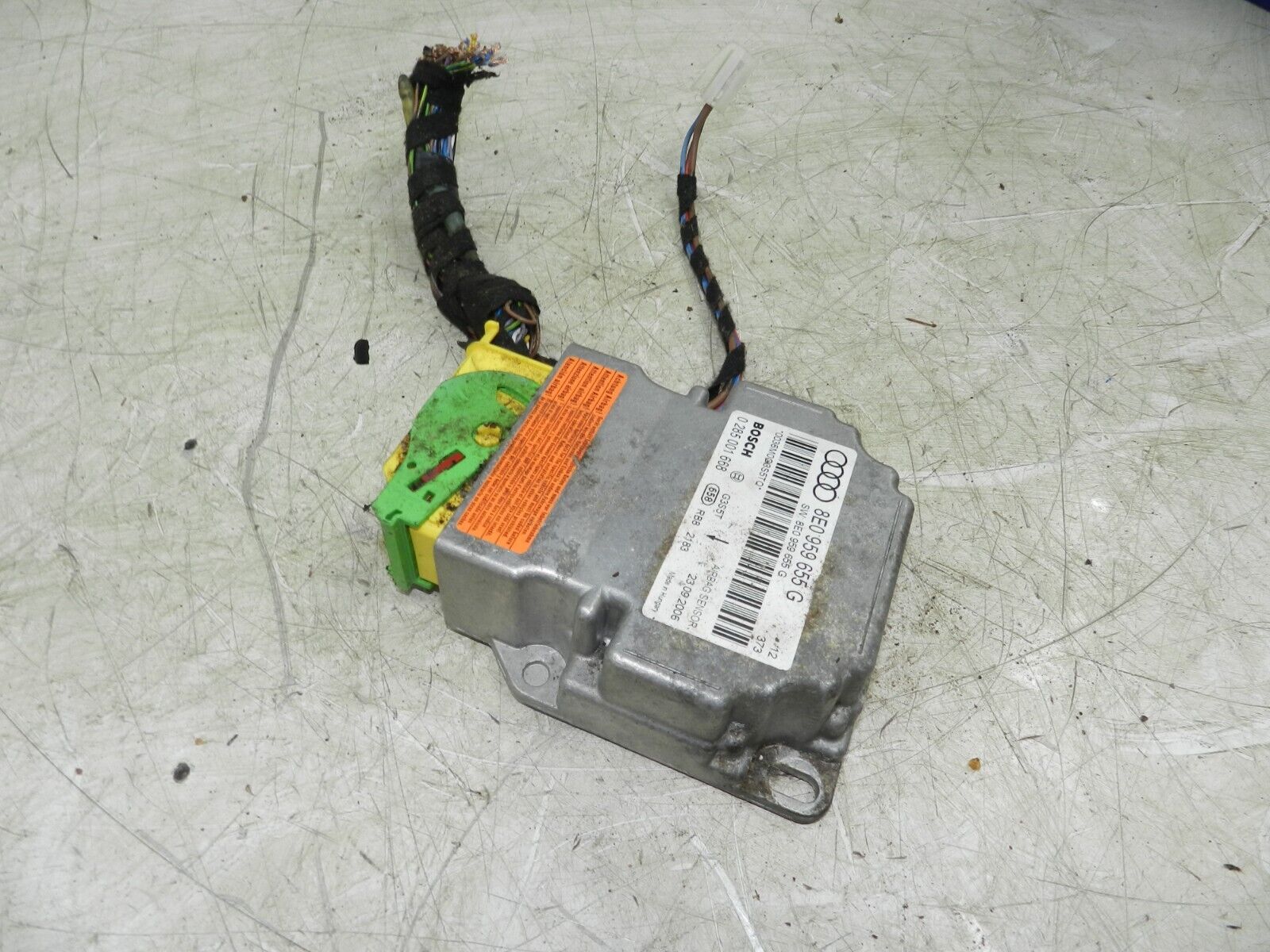 (121) 2007 AUDI A4 SALOON B7. AIR CUSHION ECU 8E0959655G - Image 2