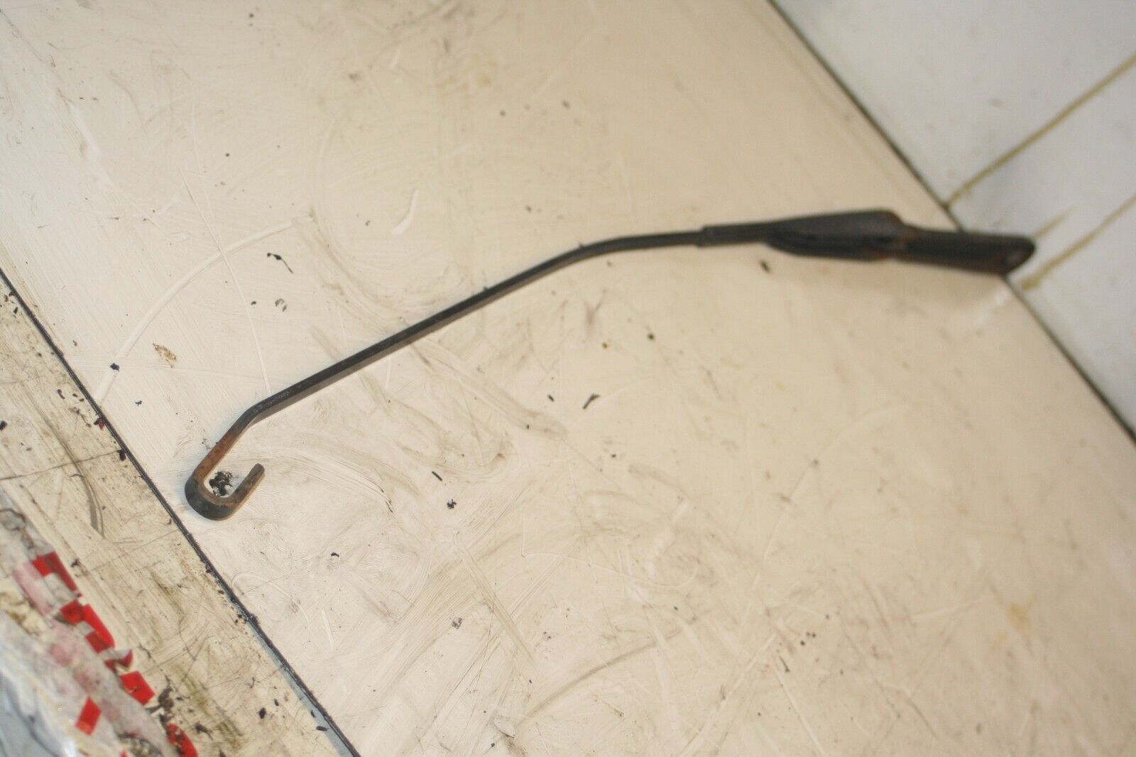 VAUXHALL VIVARO / RENAULT TRAFFIC WIPER ARM