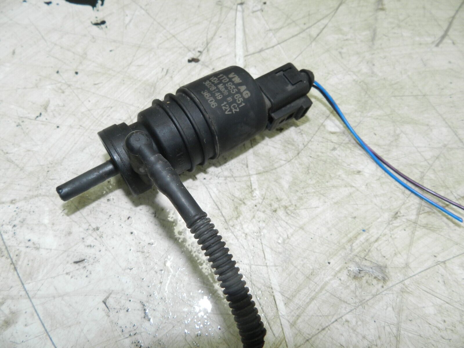 (121) 2007 AUDI A4 SALOON B7. SCREEN WASH WASHER PUMP