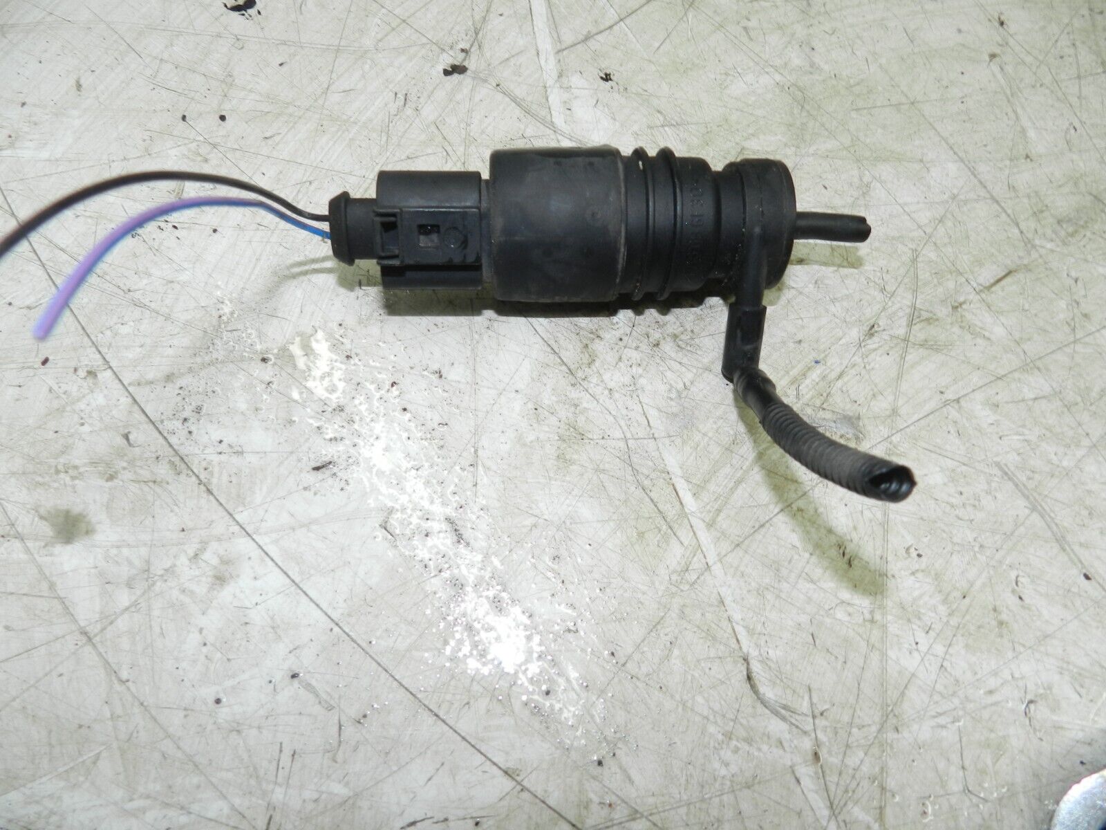 (121) 2007 AUDI A4 SALOON B7. SCREEN WASH WASHER PUMP - Image 2