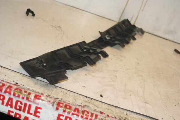 VAUXHALL VIVARO / RENAULT TRAFFIC PLASTIC BUMPER TRIM FRAME - Image 2