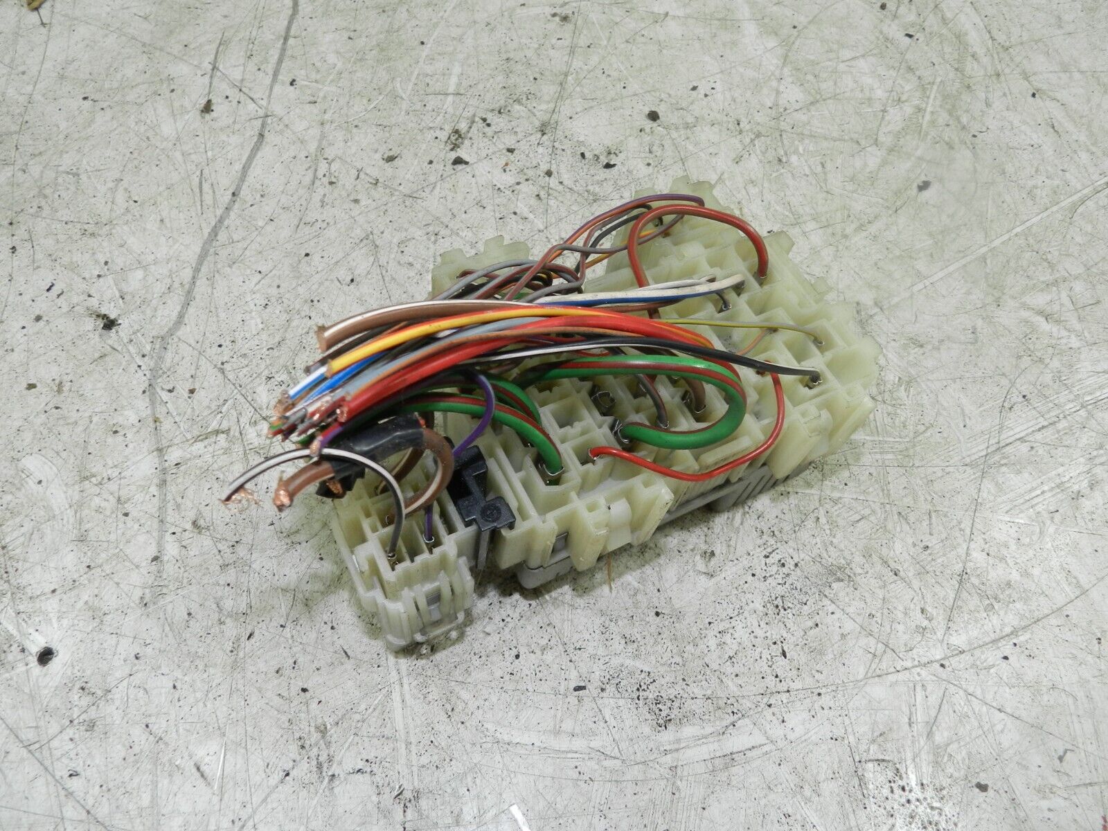 2012 FORD GALAXY MK3 TITANIUM. FUSE RELAY BOX HOUSING - Image 2