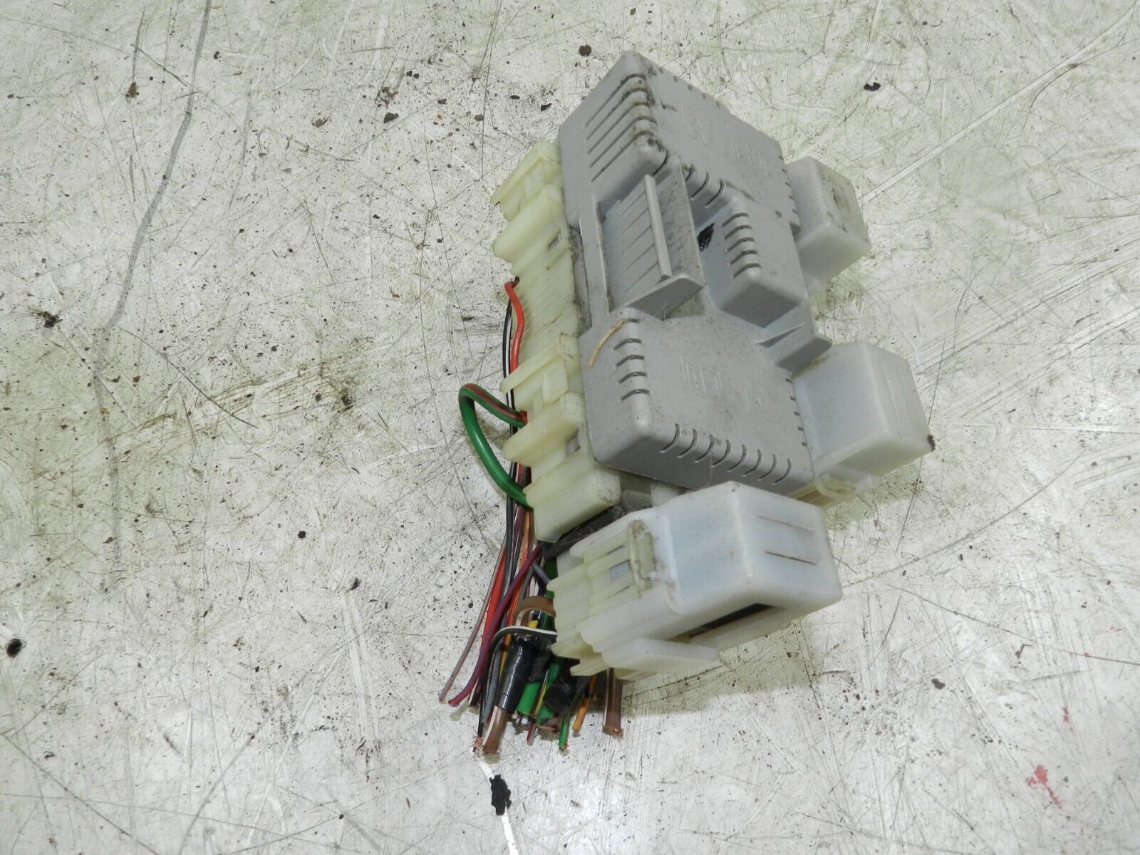 2012 FORD GALAXY MK3 TITANIUM. FUSE RELAY BOX HOUSING - Image 3