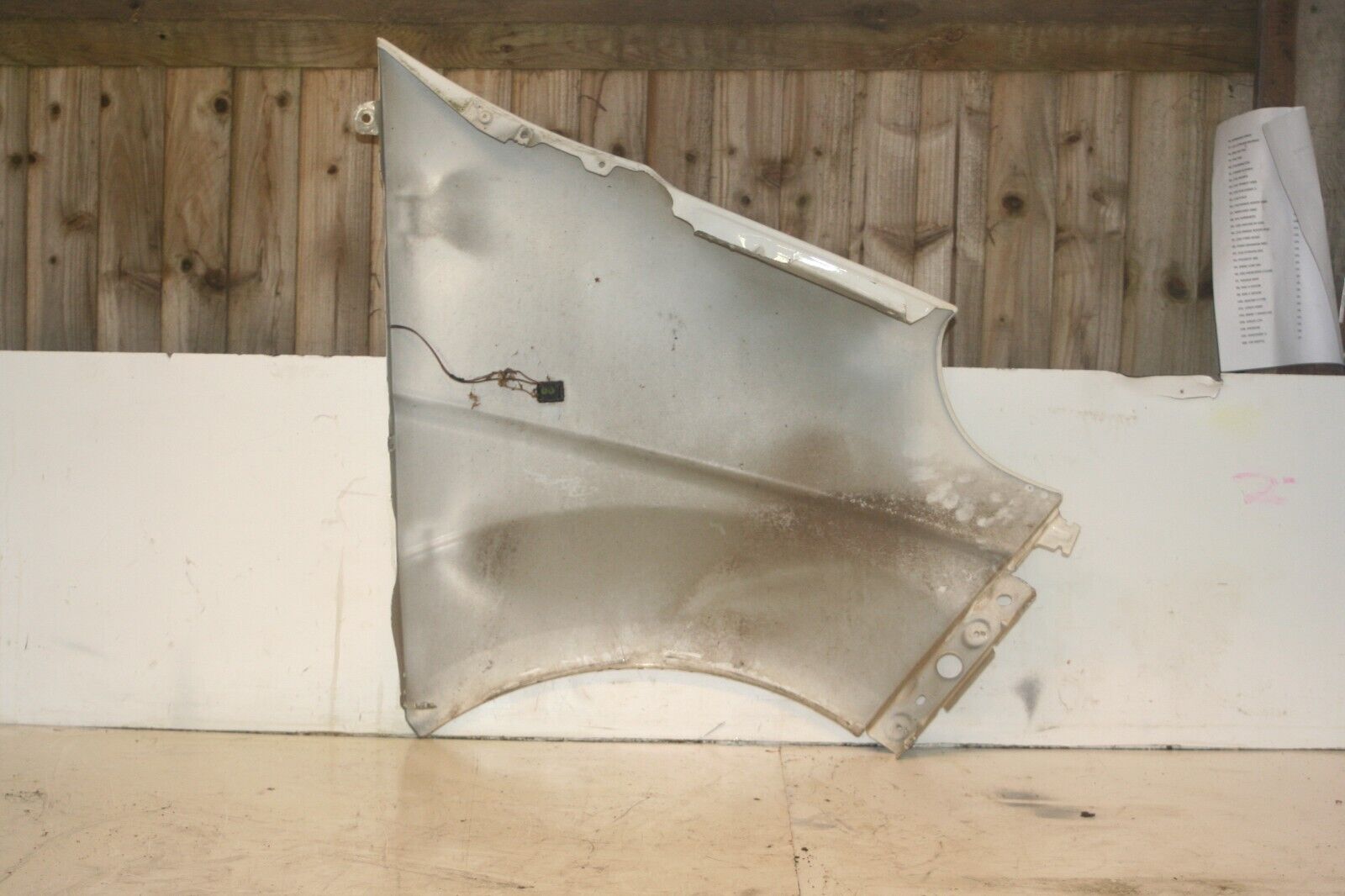 VAUXHALL VIVARO / RENAULT TRAFFIC PASSENGER SIDE WING IN WHITE - Image 4