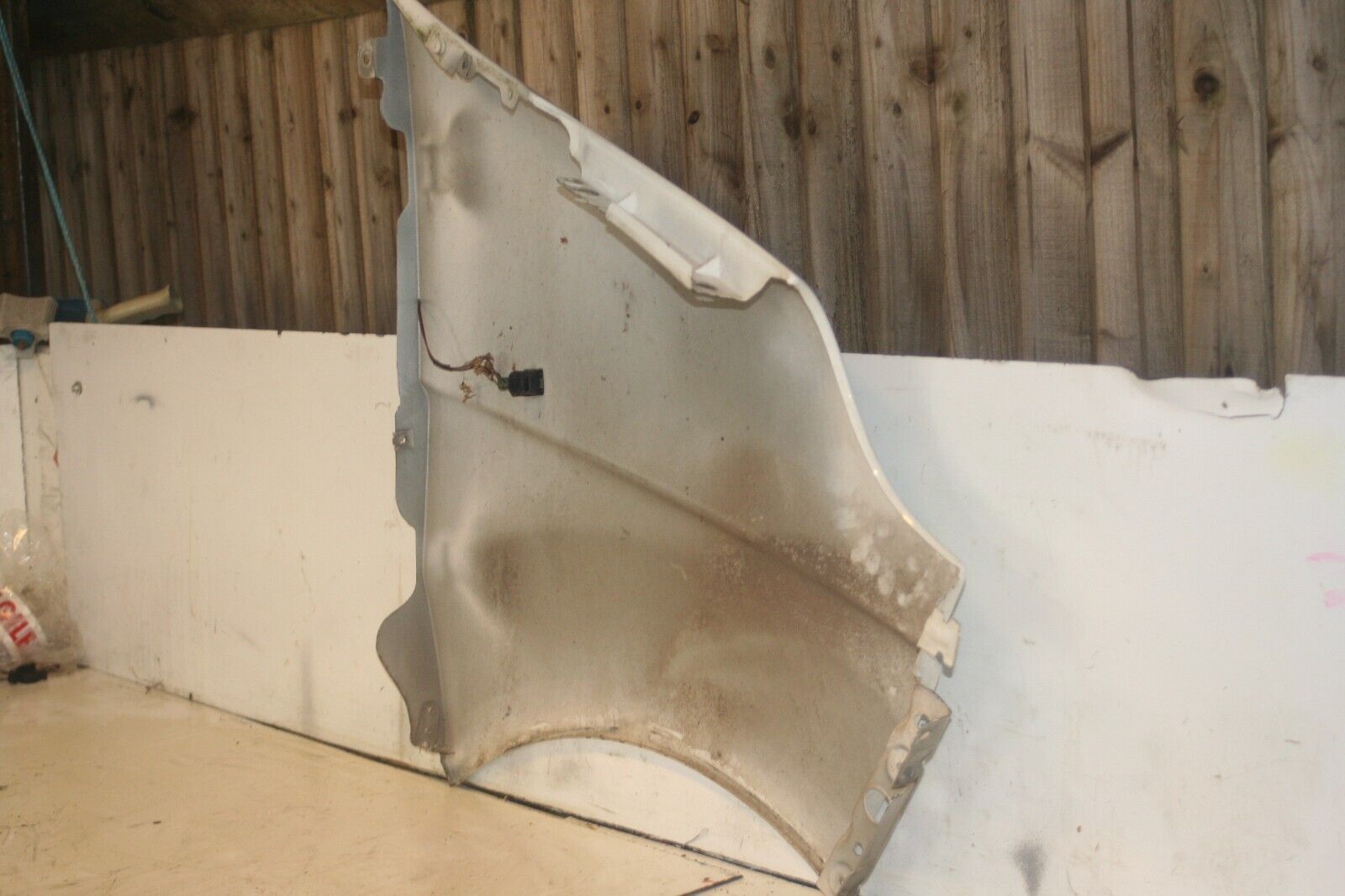 VAUXHALL VIVARO / RENAULT TRAFFIC PASSENGER SIDE WING IN WHITE - Image 5