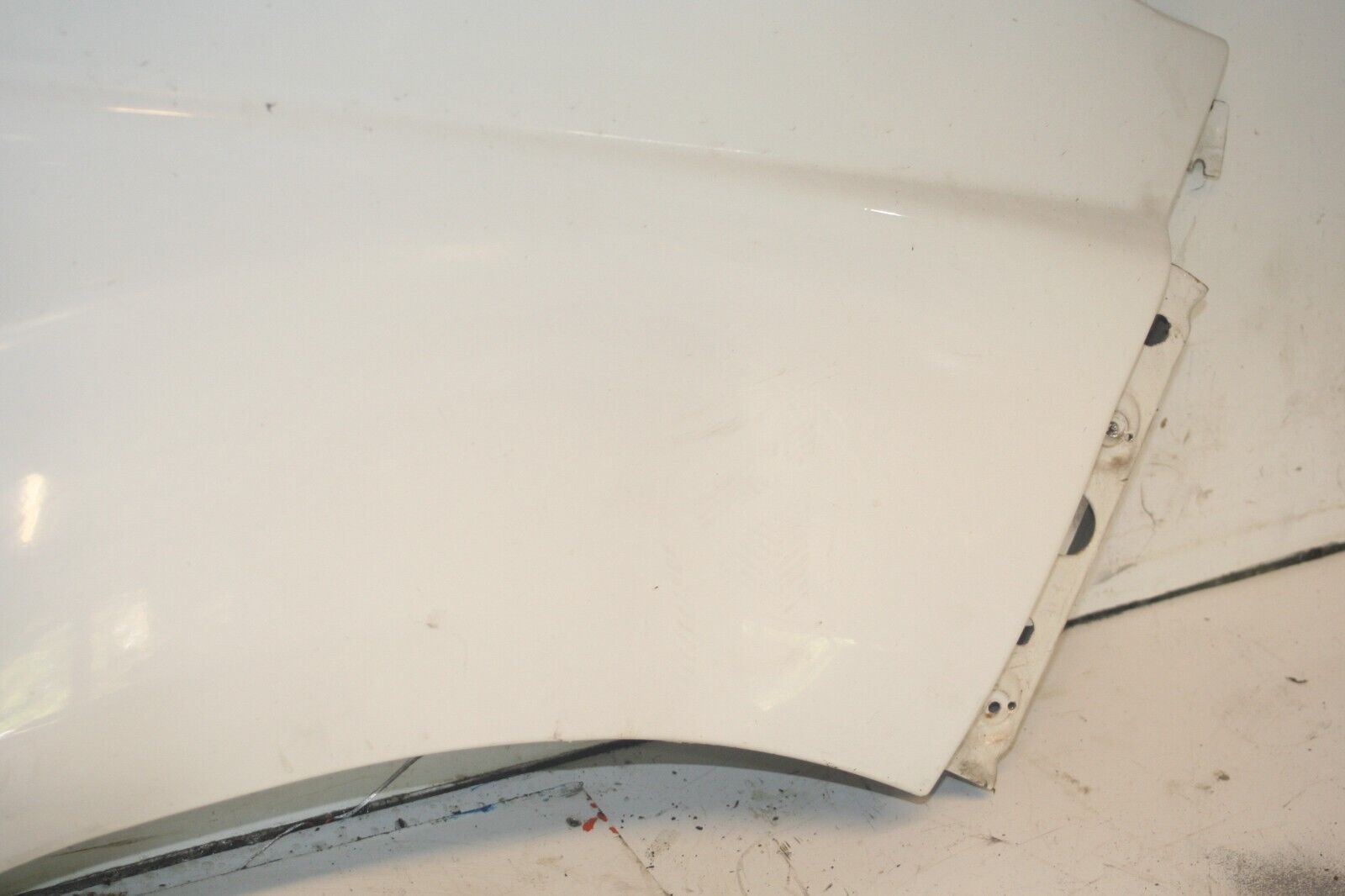 VAUXHALL VIVARO / RENAULT TRAFFIC DRIVER SIDE WING IN WHITE - Image 4