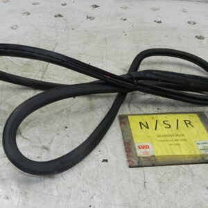 (121) 2007 AUDI A4 SALOON B7. PASSENGER SIDE RUBBER SEAL