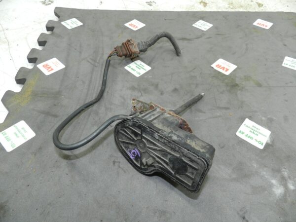 1999 VOLVO C70 2.4 PETROL. HEADLIGHT WASHER WIPER MOTOR NS PASSENGER SIDE