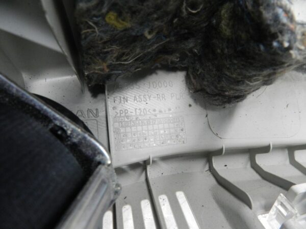 2011 NISSAN QASHQAI J10 MK1. 76935JD000 PASSENGER REAR C PILLAR TRIM (NO AIRBAG) - Image 2