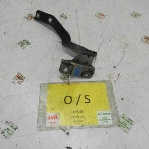 2011 NISSAN QASHQAI J10 MK1. DRIVER SIDE BONNET HINGE