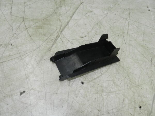 (121) 2007 AUDI A4 SALOON B7. 8E0971981B SEAT WING LOOM PLASTIC COVER CAP - Image 3