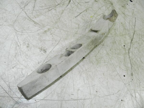 2008 FORD FOCUS CC CONVERTIBLE. BUMPER SUPPORT BRACKET