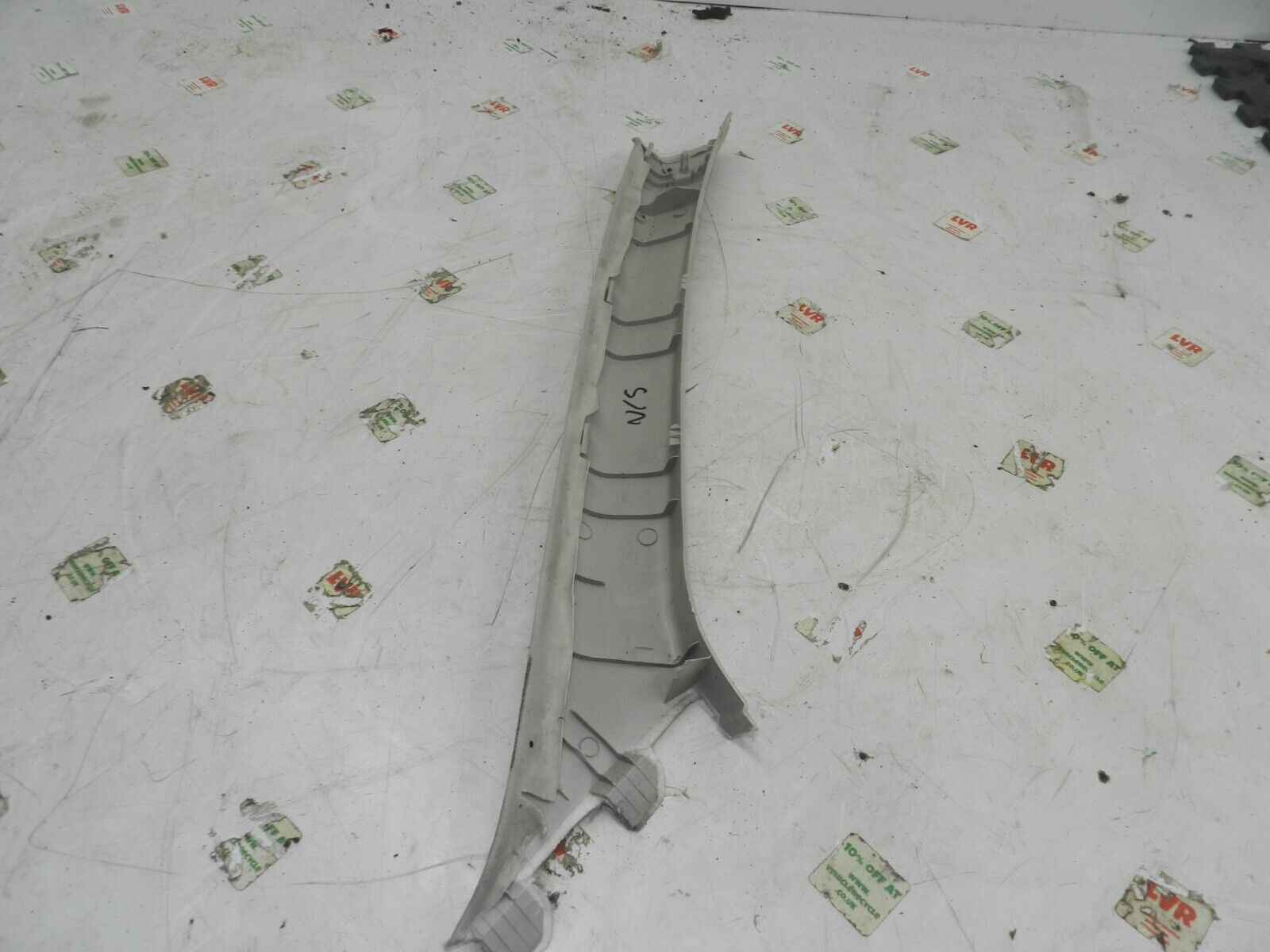 2011 NISSAN QASHQAI J10 MK1. PASSENGER SIDE A PILLAR TRIM - Image 3