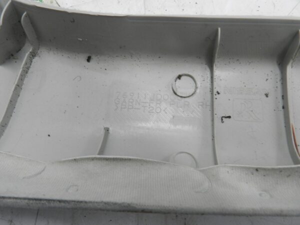 2011 NISSAN QASHQAI J10 MK1. DRIVER SIDE A PILLAR TRIM - Image 4