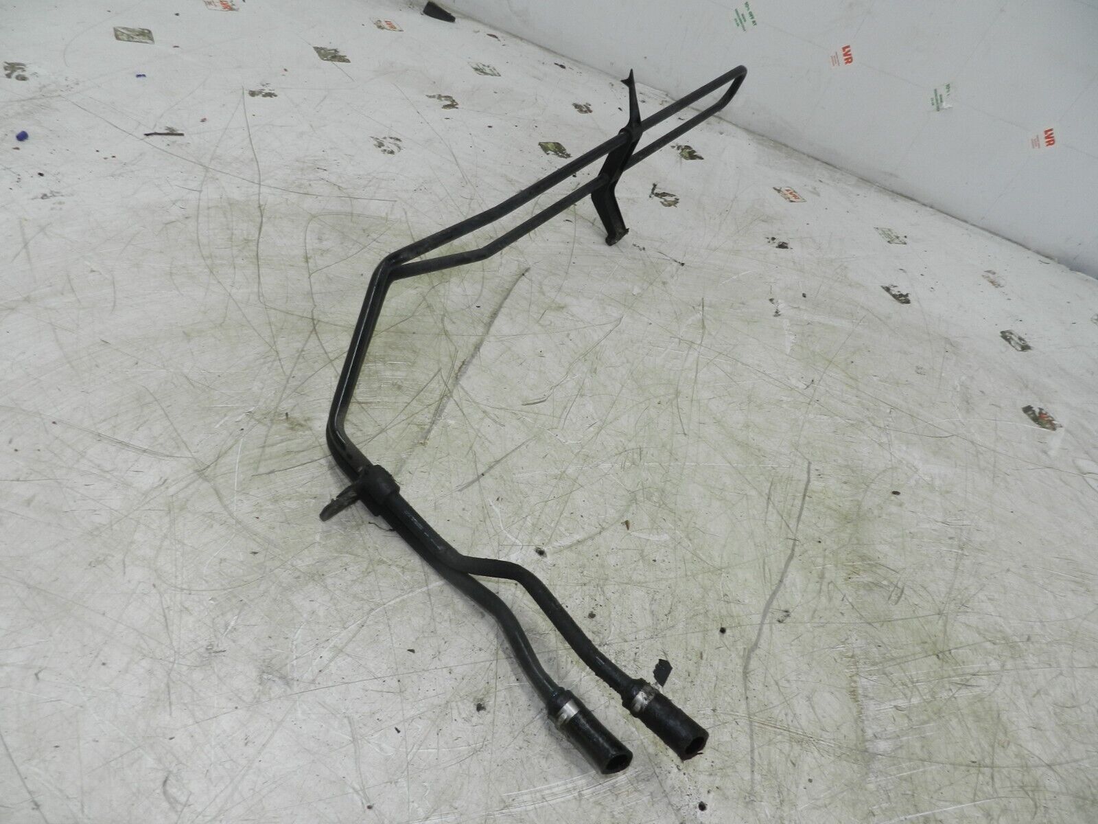 (121) 2007 AUDI A4 SALOON B7. STEERING PIPE COOLER