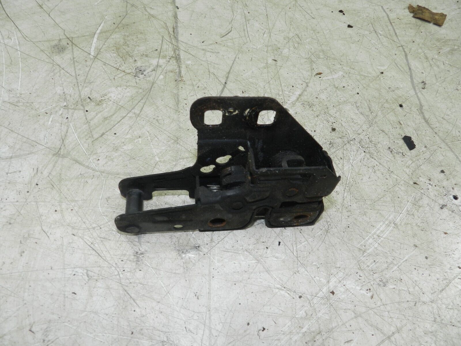 (121) 2007 AUDI A4 SALOON B7. BONNET LOCK LATCH - Image 2