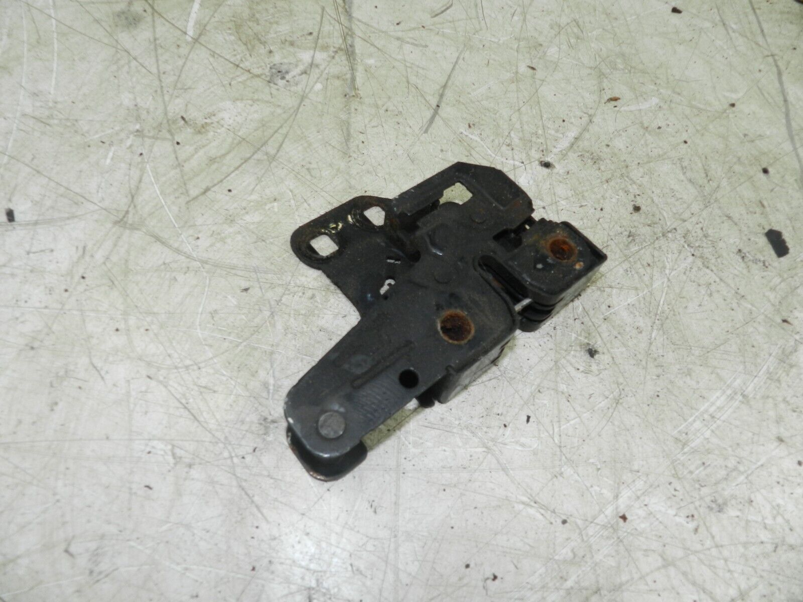 (121) 2007 AUDI A4 SALOON B7. BONNET LOCK LATCH - Image 3