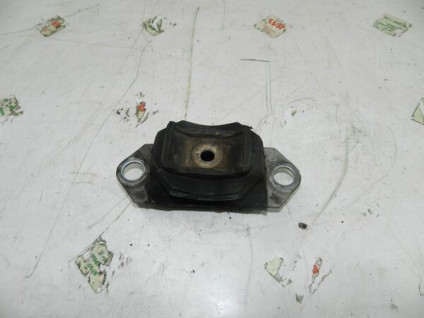2011 NISSAN QASHQAI J10 MK1. ENGINE MOUNT