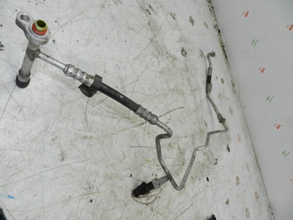 2008 FORD FOCUS CC CONVERTIBLE. AIR CON PIPE