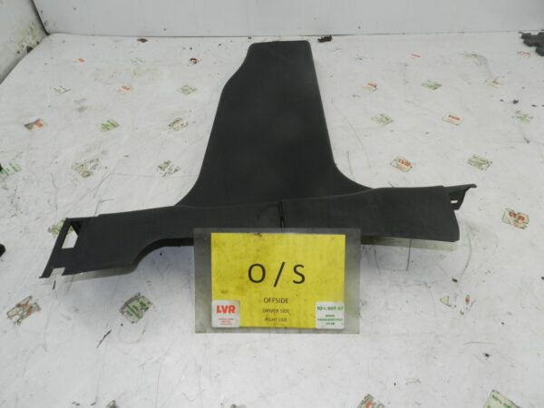 2011 NISSAN QASHQAI J10 MK1. DRIVER SIDE B PILLAR LOWER TRIM