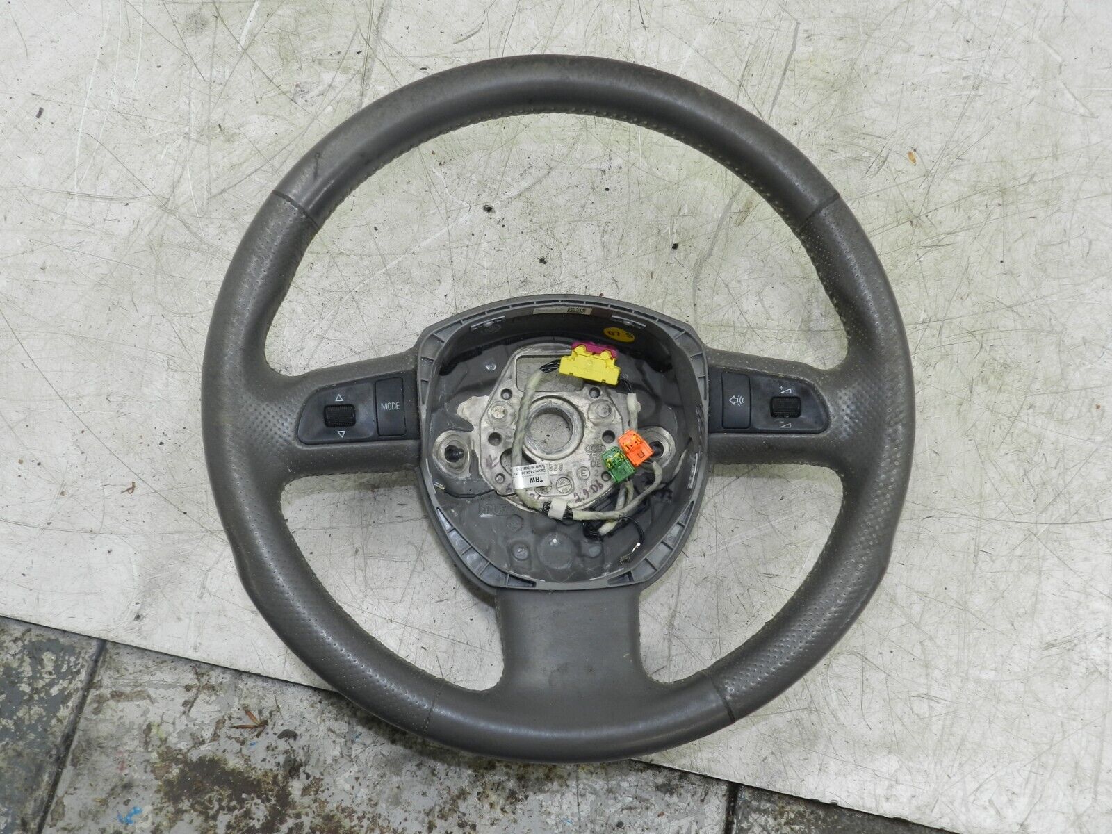(121) 2007 AUDI A4 SALOON B7. STEERING WHEEL - Image 2