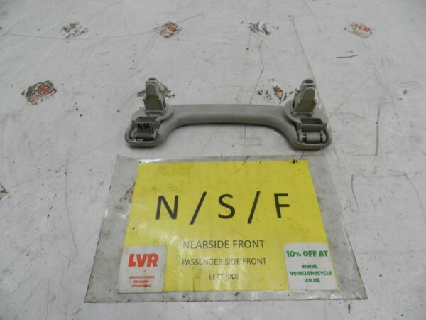 2011 NISSAN QASHQAI J10 MK1. PASSENGER SIDE FRONT GRAB HANDLE
